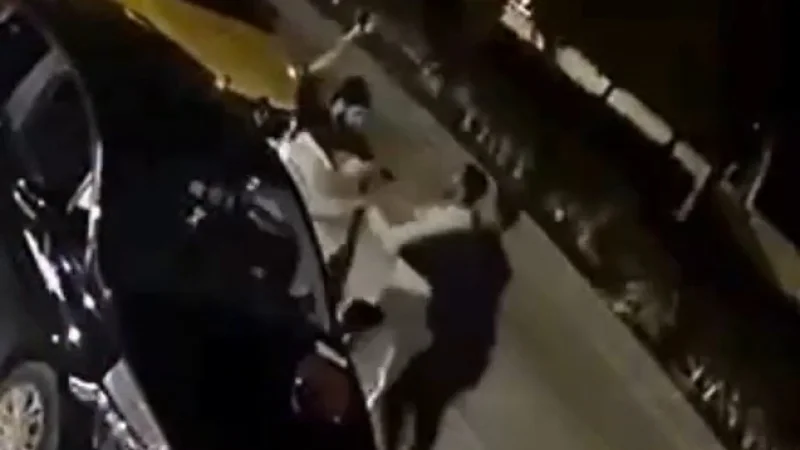 Adnan Menderes Bulvarı’nda Yol Kesip Saldırdılar!