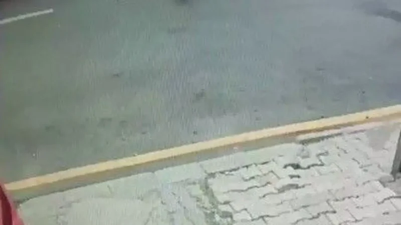 Otomobilin çarptığı öğrenci yaralandı