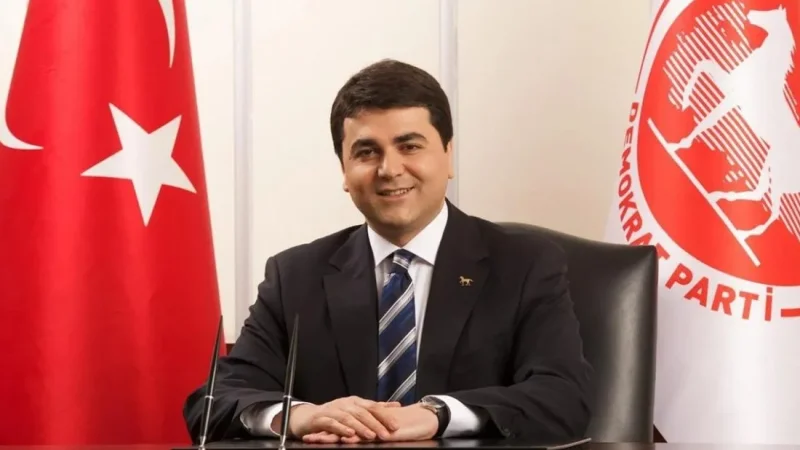 “Hür millet, büyük devlet, ilelebet Cumhuriyet”
