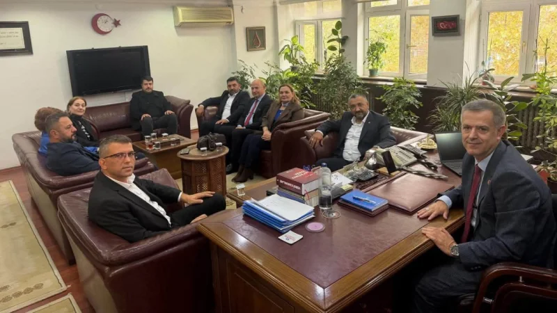 MHP Amasya Teşkilatından Defterdar Ali Çakır’a Ziyaret