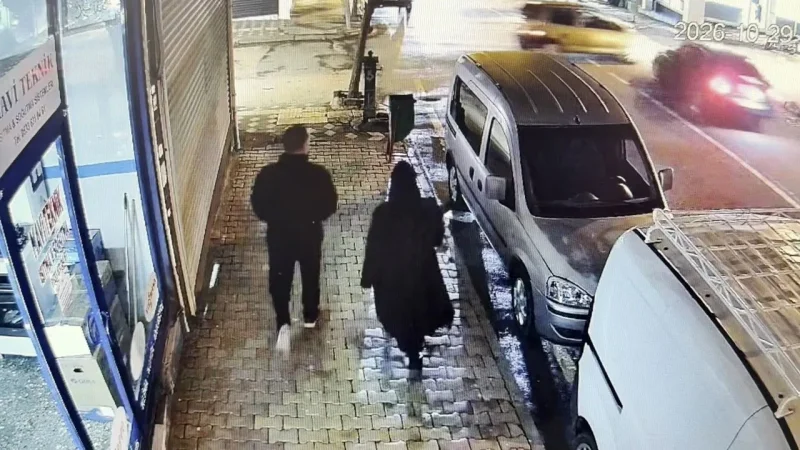 2 Kişinin yaralandığı kaza kamerada